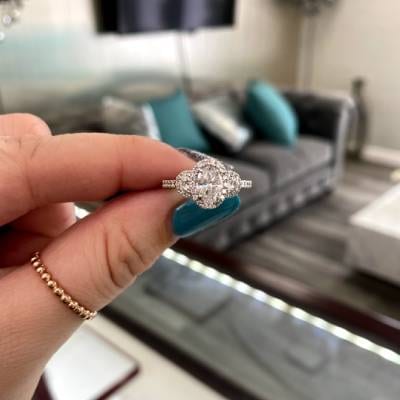 ENGAGEMENT RINGS